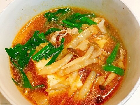 お手軽韓国菜☆白菜と豚肉とニラのピリカラ豆腐チゲ